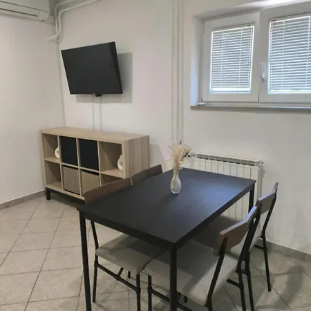 Apartment Apartma Sofiora *
